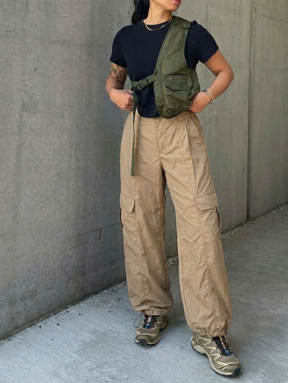 Know One Cares Tan Nylon Utility Cargo Pants | Size Medium